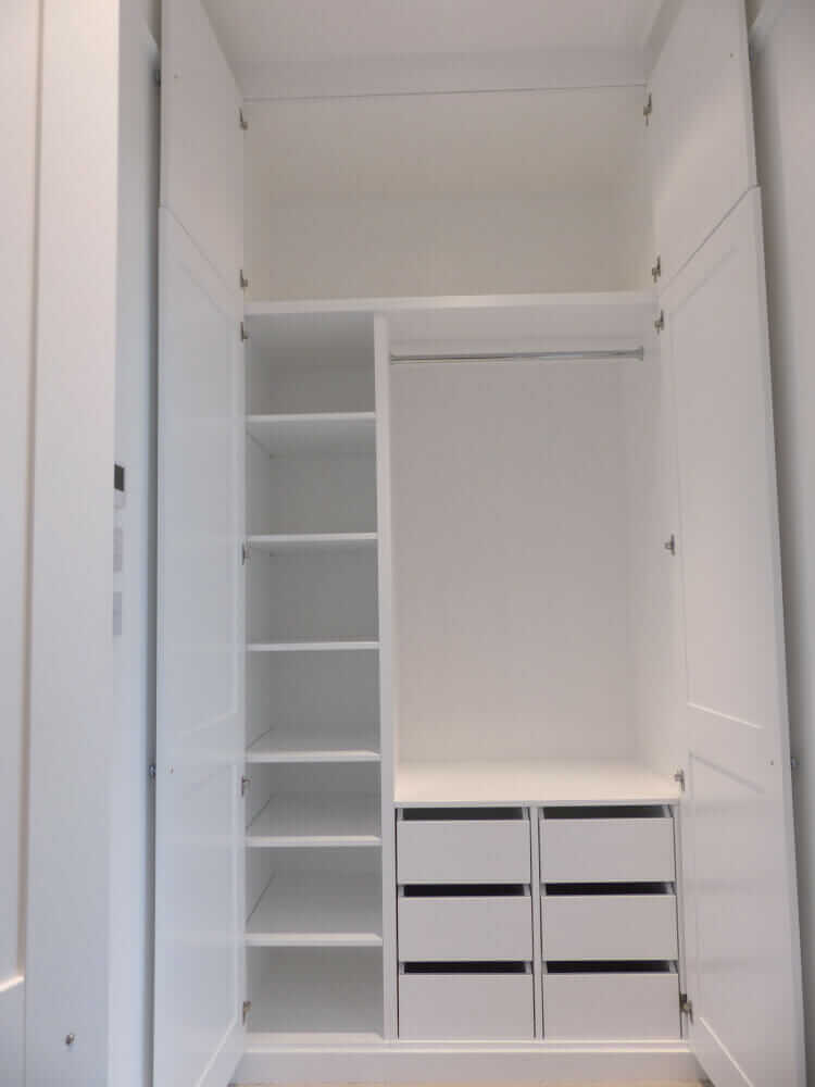 Shaker Style Fitted Wardrobe