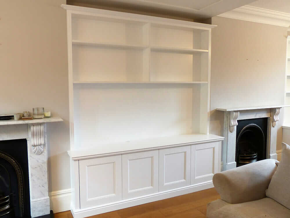 Traditional fitted alcove furniture