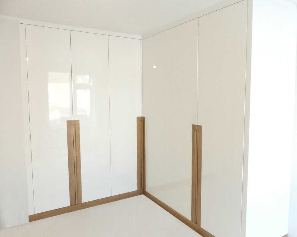 Contemporary Fitted Wardrobes