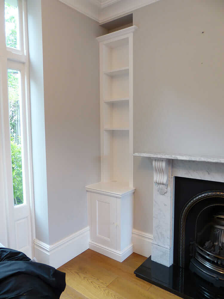 Traditional fitted alcove furniture