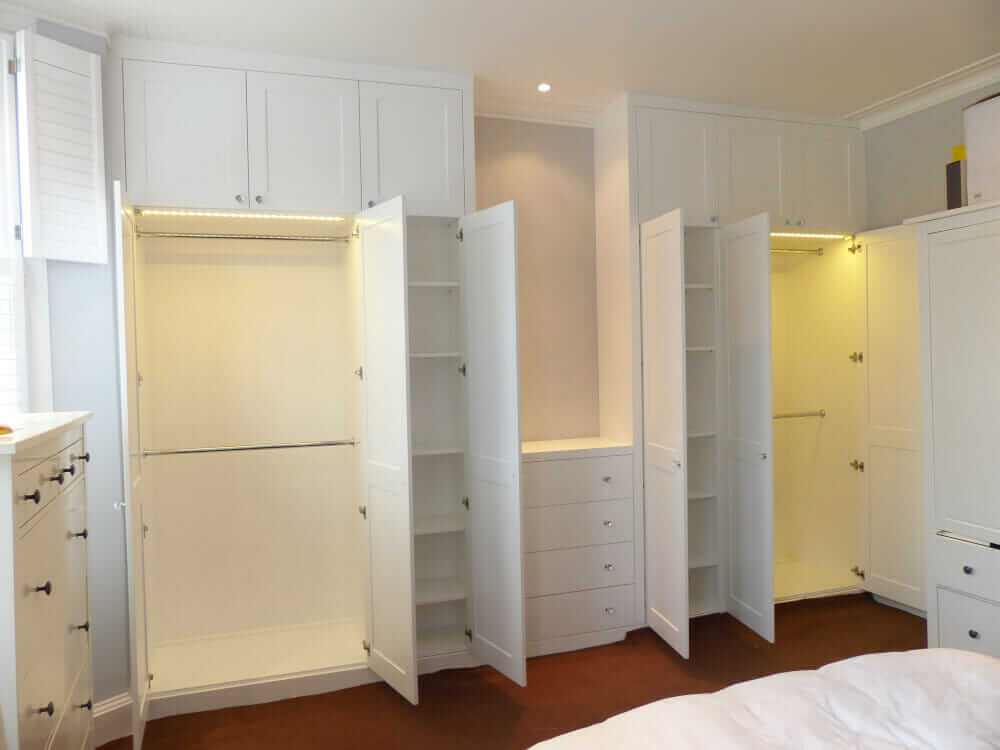 Shaker Style Fitted Wardrobe