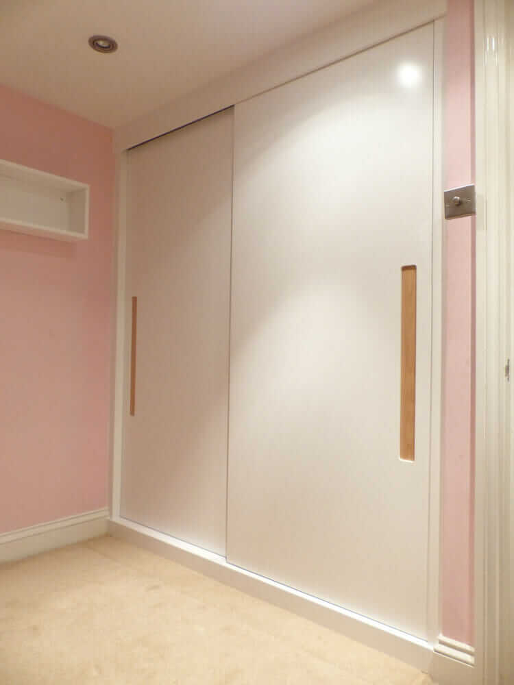 Fitted wardrobe sliding doors