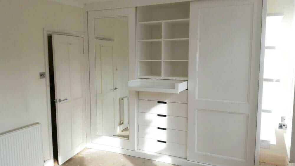 Fitted wardrobe sliding doors