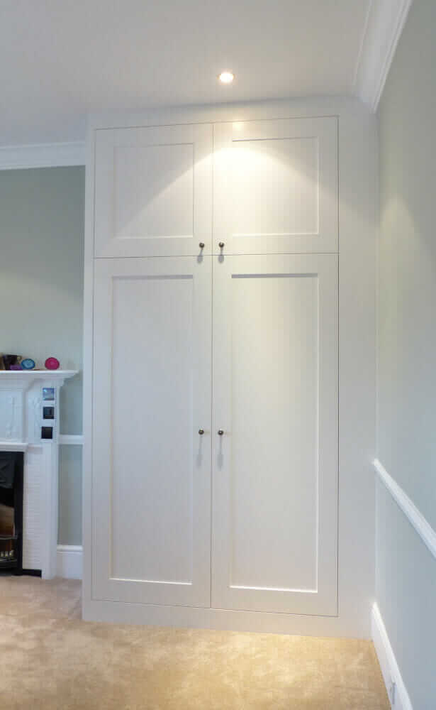 Shaker Style Fitted Wardrobe