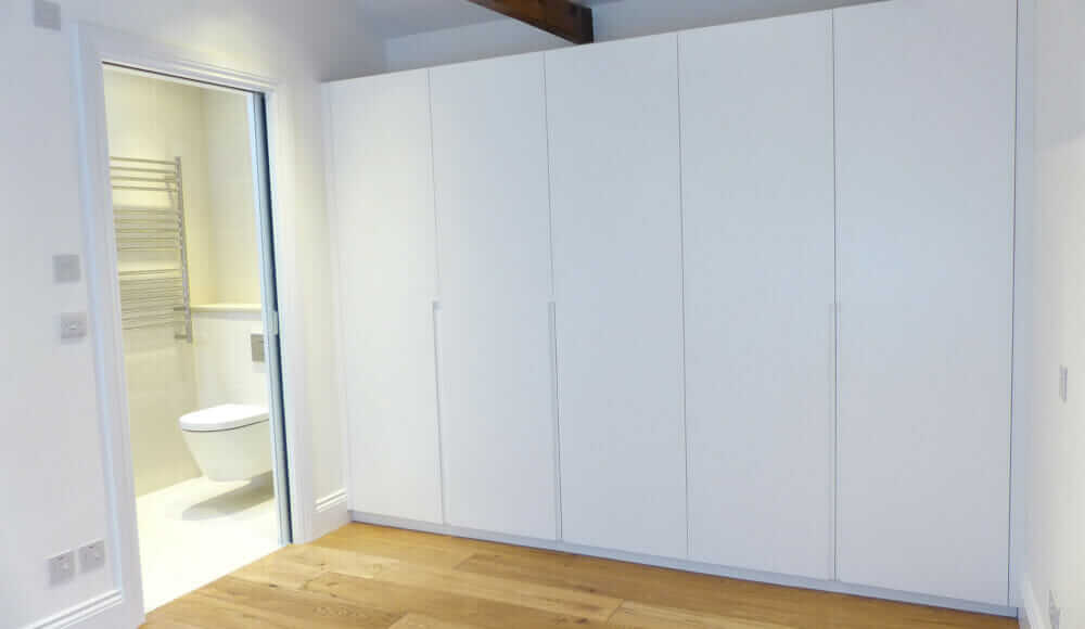 Contemporary Fitted Wardrobes