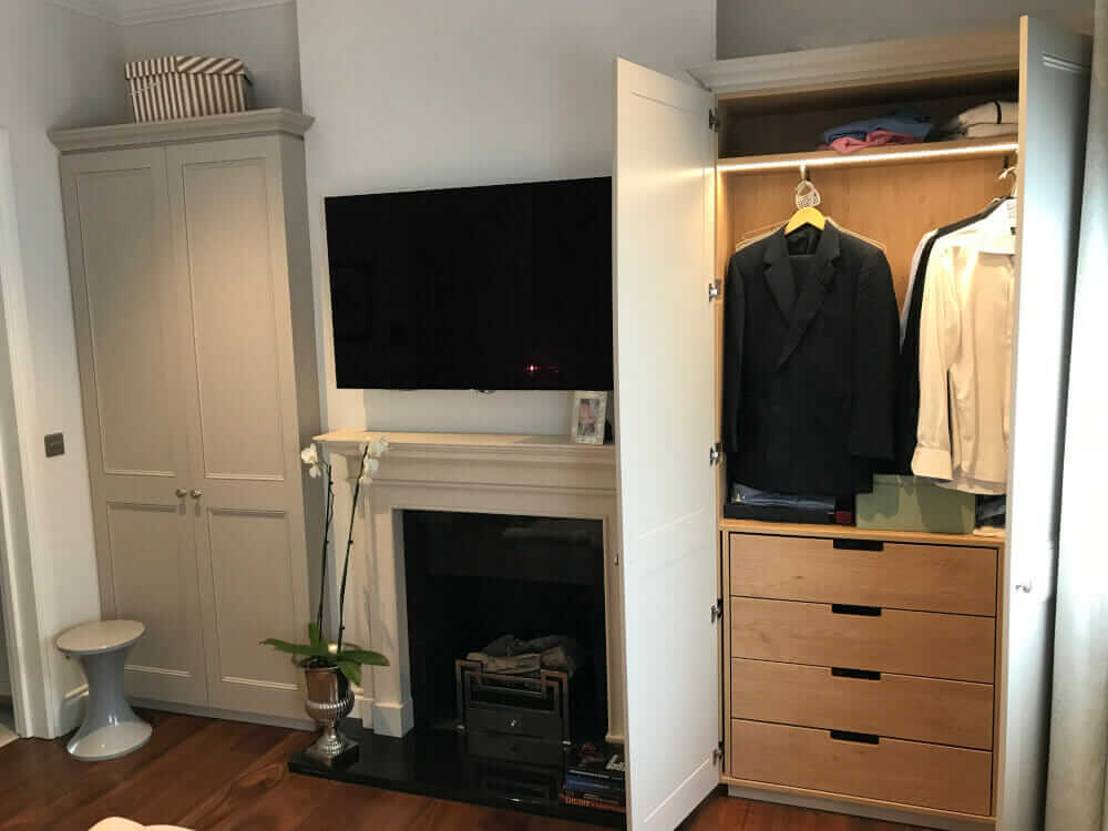 Traditional style fitted wardrobe