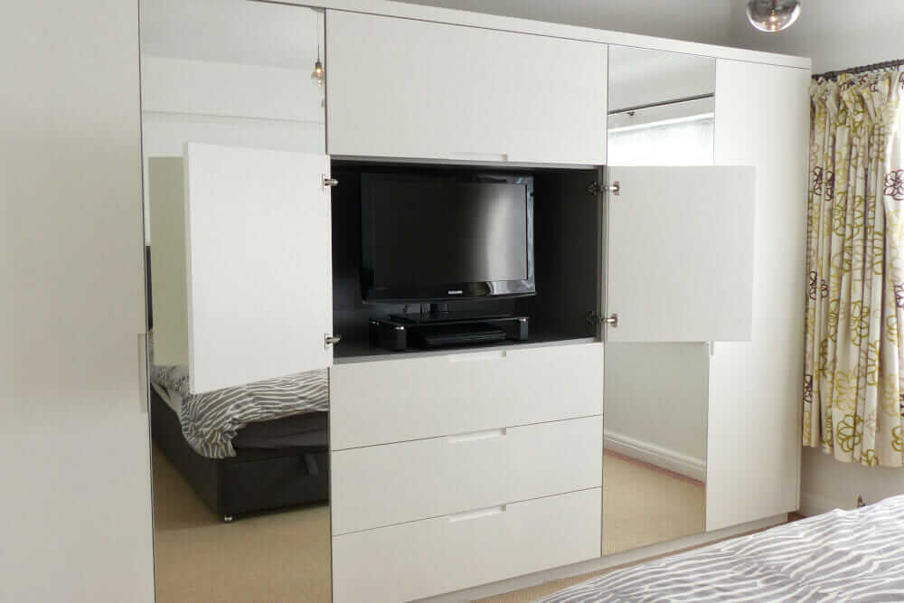 Contemporary Fitted Wardrobes