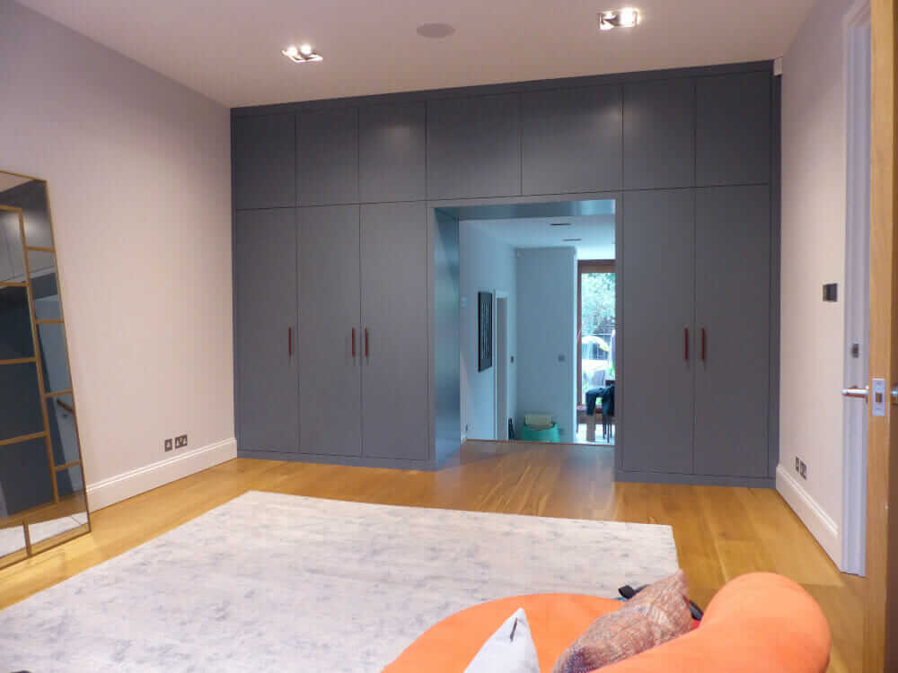 Contemporary Fitted Wardrobes