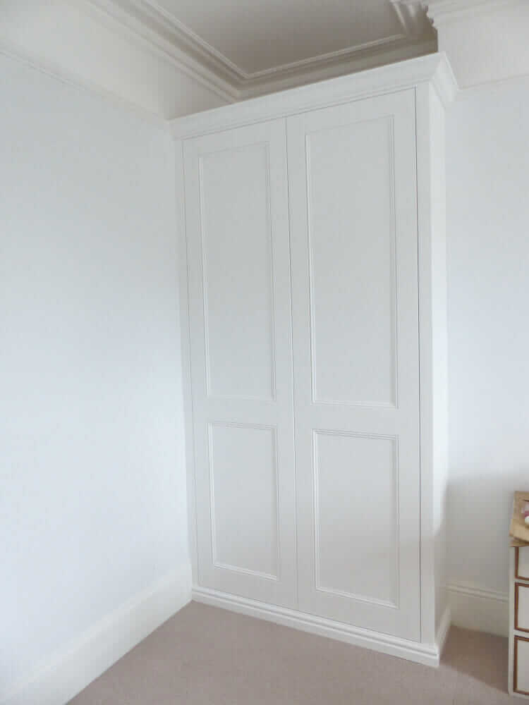 Traditional style fitted wardrobe