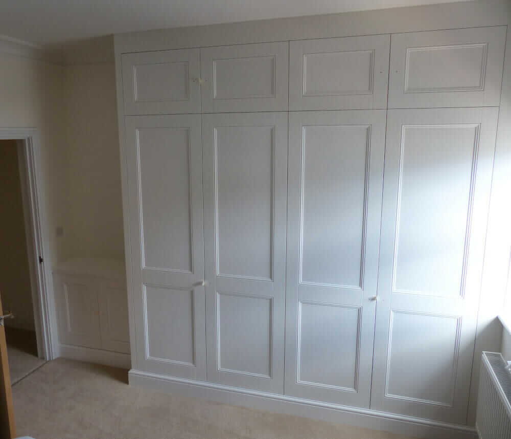 Traditional style fitted wardrobe